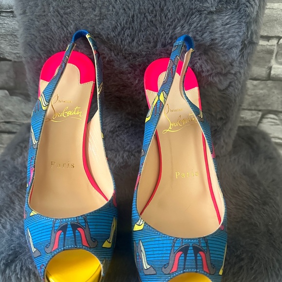 ***Sold***Christian Louboutin 35.5 - Picture 6 of 10